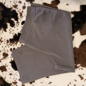 Nicole Miller Gray Dress Capri 18